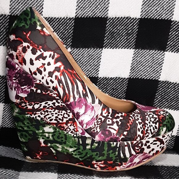 🌸8 Women's Floral Platform Wedges - Call It Spring🌸 - Picture 4 of 10